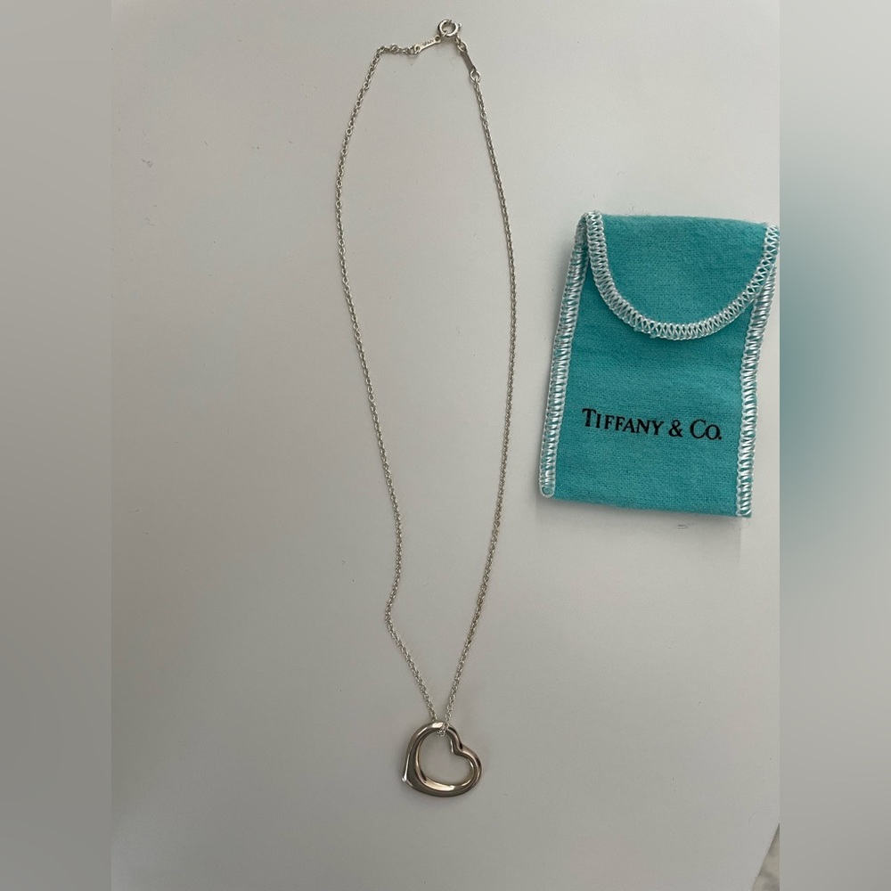 Classic Tiffany heart Necklace!
